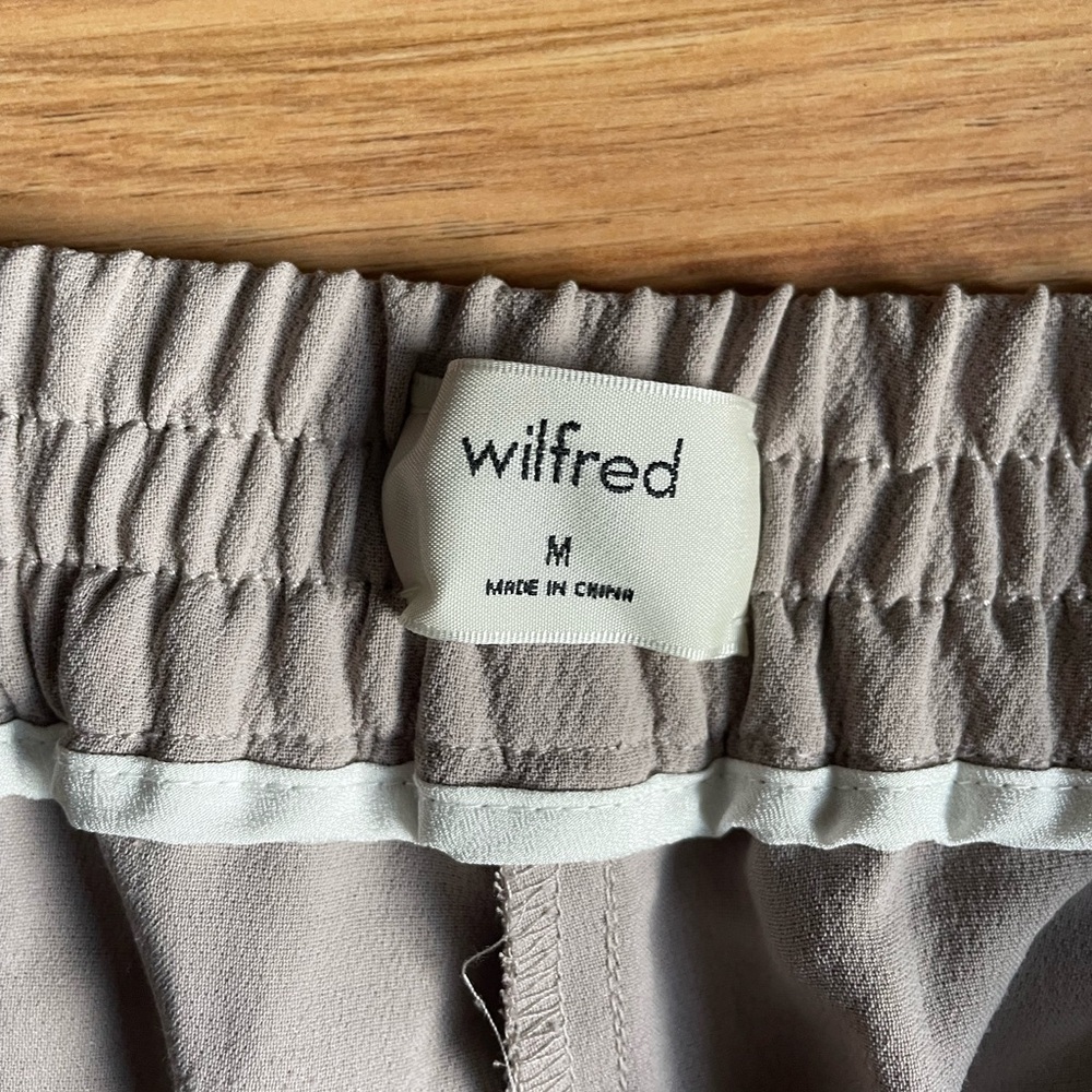 Aritzia Wilfred Buffon Crepe Joggers | women's medium - Picture 2 of 4
